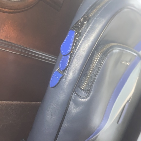 Men’s Coach over the shoulder bag - Picture 2 of 15